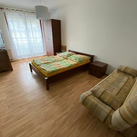 Maki Marea アパート