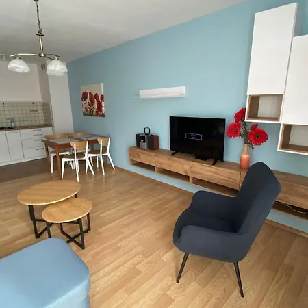 アパート Maki Marea ミエンジズドロイェ